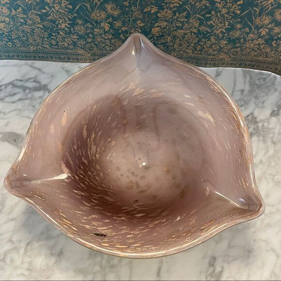 Mauve Art Glass Aventurine Bowl - Picture 1 of 5
